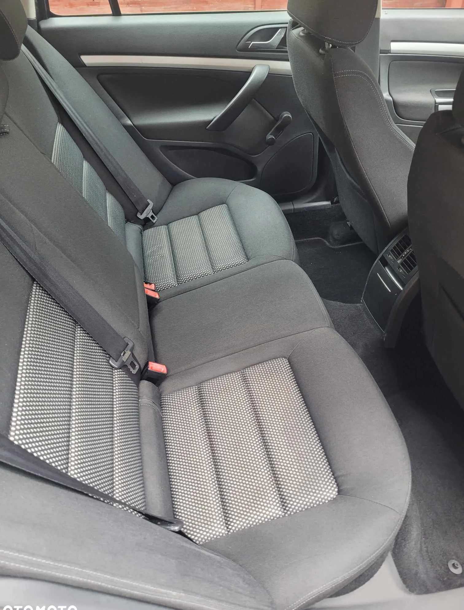Skoda Octavia cena 16500 przebieg: 237512, rok produkcji 2009 z Kraków małe 56